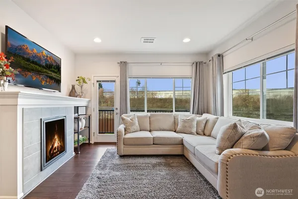 $649,999 | 3414 30th Drive, Everett, WA 98201