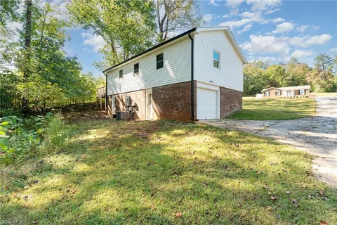 $308,000 | 821 Prince Edward Road, Kernersville, NC 27284