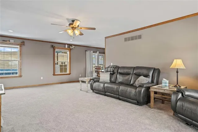 $675,000 | 11302 East 343rd Street, Drexel, MO 64742