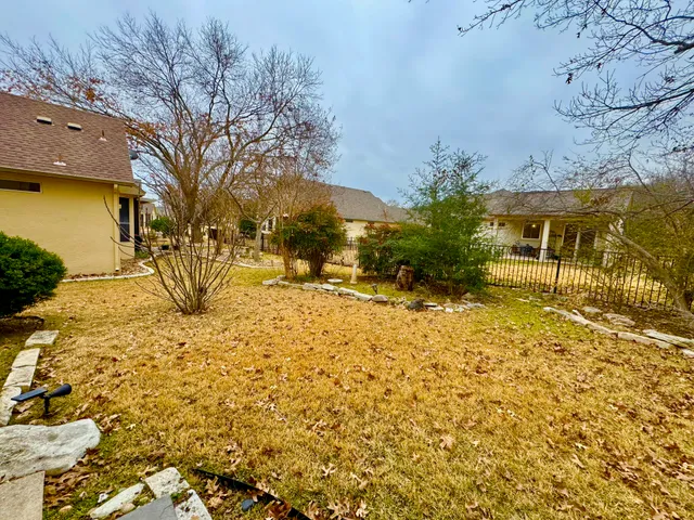 $1,895 | 262 Whispering Wind Drive, Georgetown, TX 78633