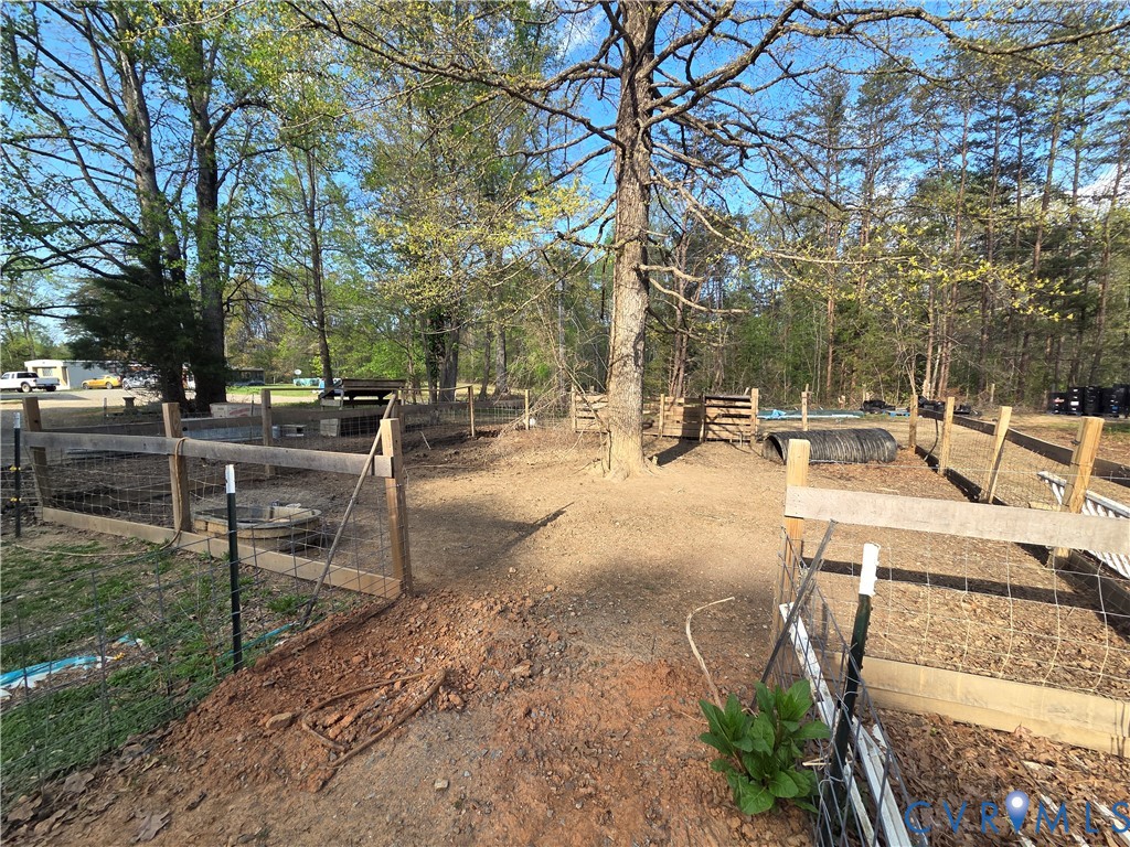 474 Orchid Road Gum Spring, VA 23065 - Photo 11 of 14
