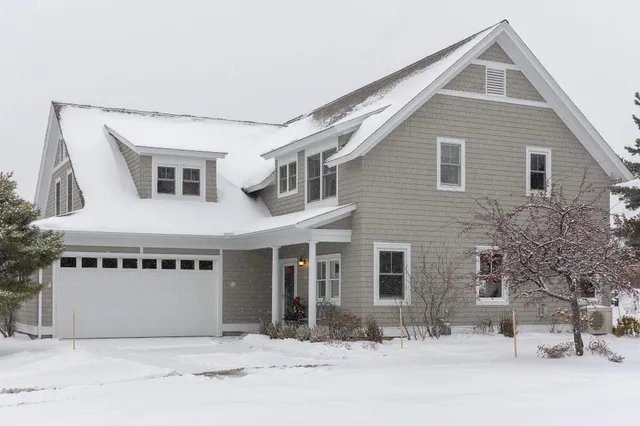 $929,000 | 102 Fairway Drive, Unit 102, South Burlington, VT 05403