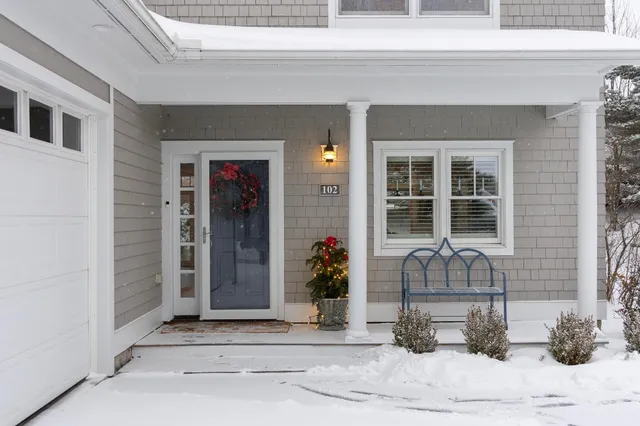 $929,000 | 102 Fairway Drive, Unit 102, South Burlington, VT 05403