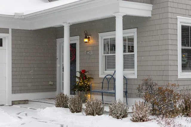$929,000 | 102 Fairway Drive, Unit 102, South Burlington, VT 05403
