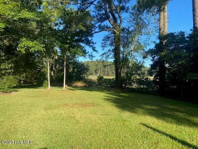 $2,300 | 421 Windward Drive, Wilmington, NC 28409