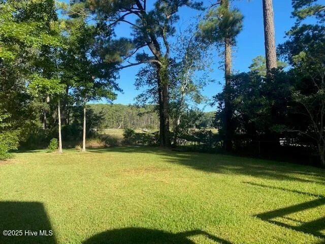 $2,300 | 421 Windward Drive, Wilmington, NC 28409