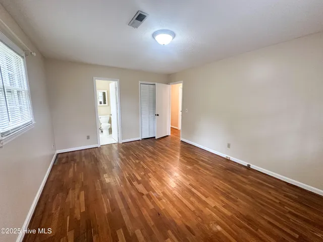 $2,300 | 421 Windward Drive, Wilmington, NC 28409