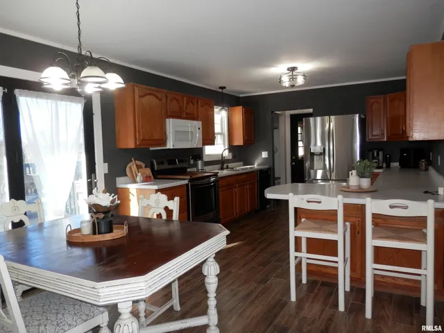 $229,900 | 607 210th Avenue, Monmouth, IL 61462