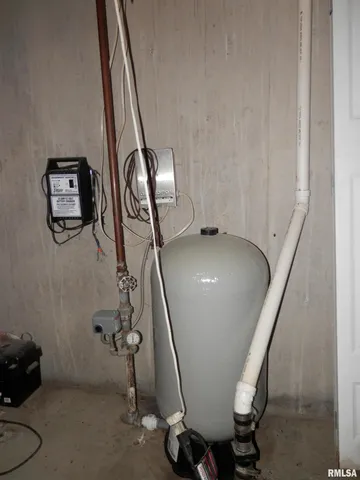 $229,900 | 607 210th Avenue, Monmouth, IL 61462