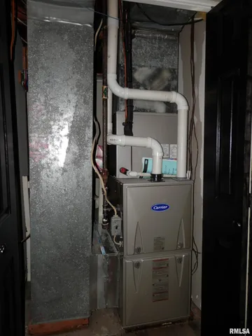 $229,900 | 607 210th Avenue, Monmouth, IL 61462