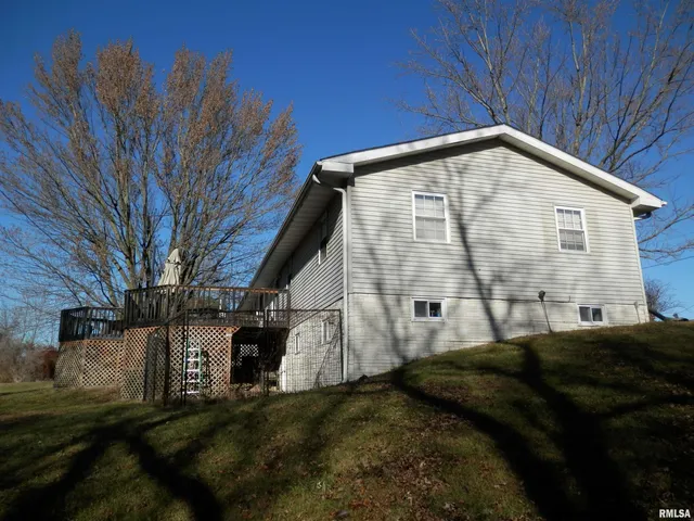 $229,900 | 607 210th Avenue, Monmouth, IL 61462