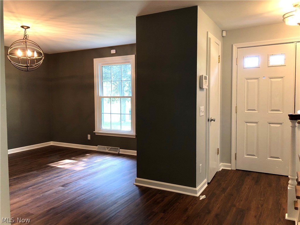 1901 Devonshire Road Northwest Canton, OH 44708 - Photo 5 of 30 Gallery Image 5