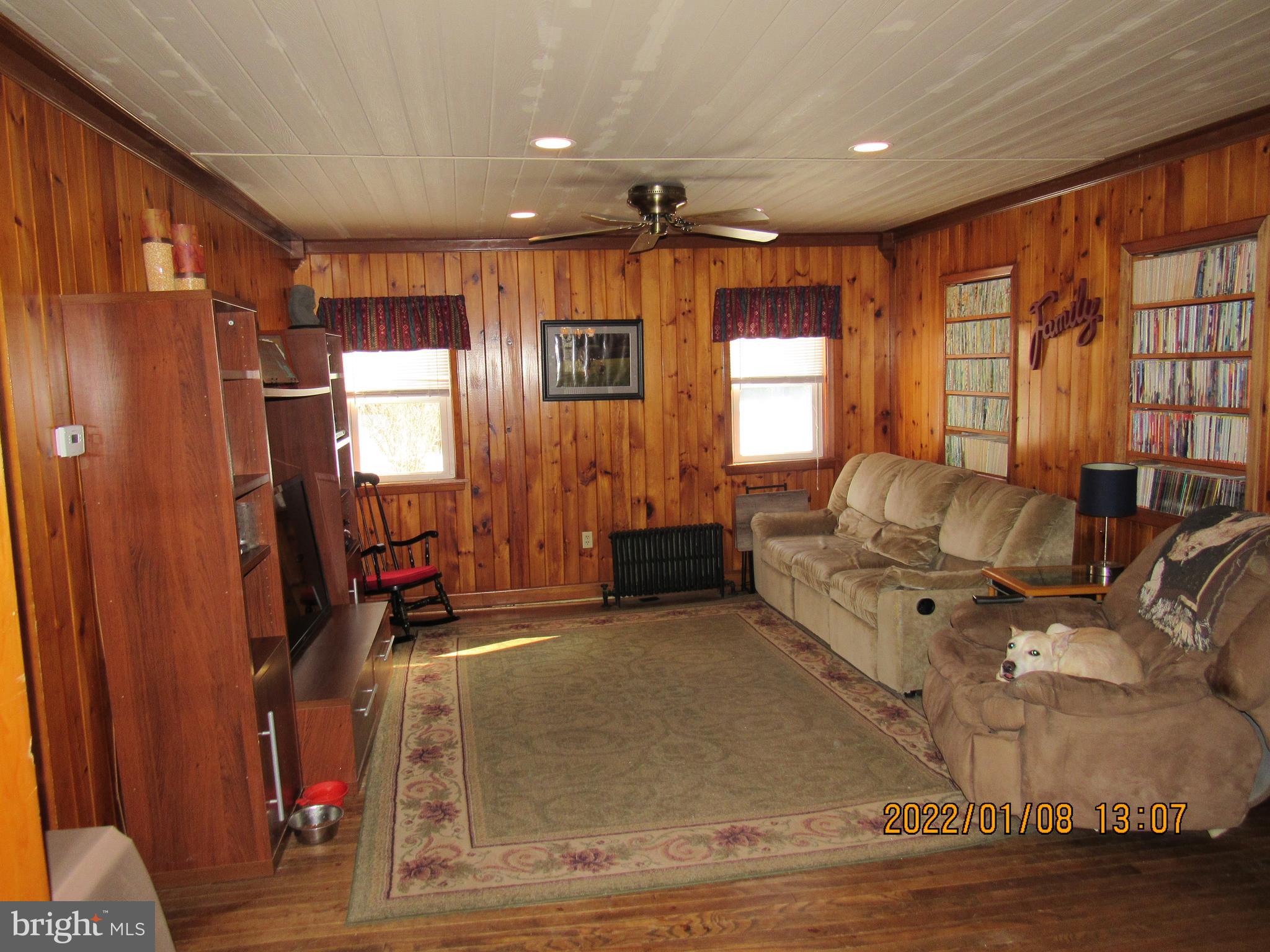 229 South Park Road Pottstown, PA 19464 - Photo 6 of 30 Living Room