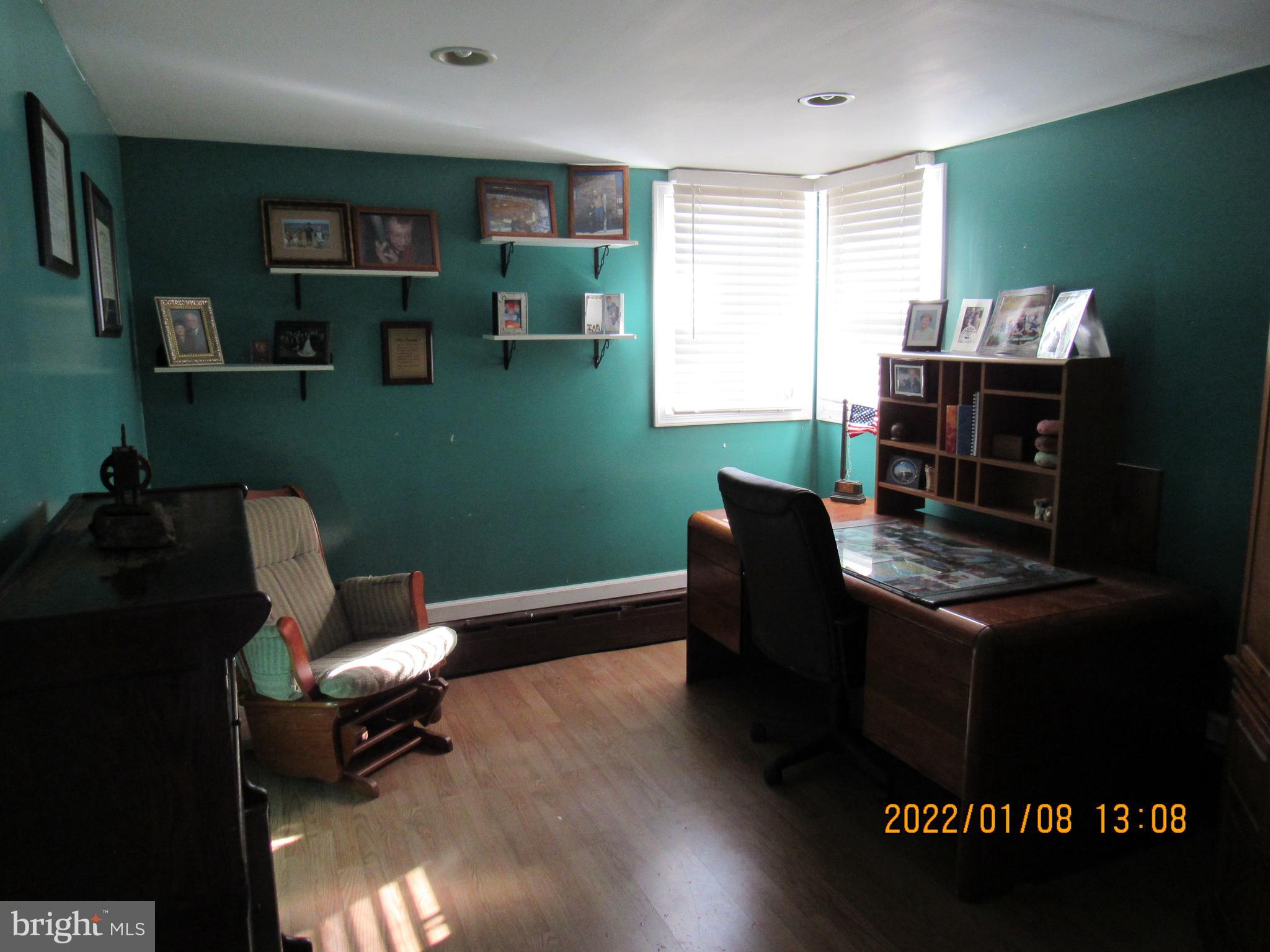 229 South Park Road Pottstown, PA 19464 - Photo 8 of 30 Den/BR