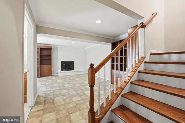 $775,000 | 3152 Eakin Park Court, Fairfax, VA 22031
