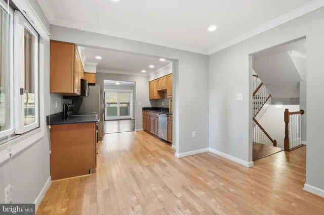 $775,000 | 3152 Eakin Park Court, Fairfax, VA 22031