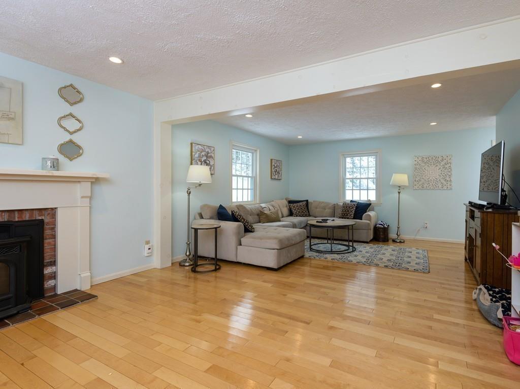 39 Breakneck Road Sturbridge, MA 01566 - Photo 13 of 37