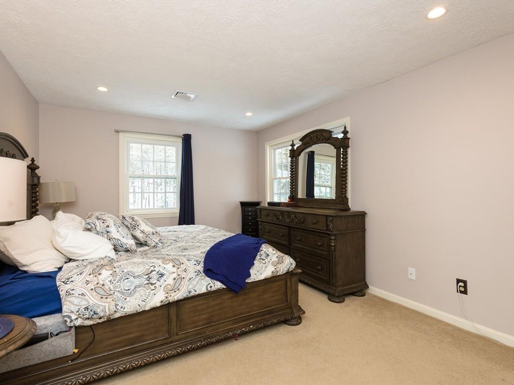 39 Breakneck Road Sturbridge, MA 01566 - Photo 16 of 37