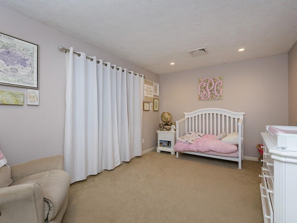 39 Breakneck Road Sturbridge, MA 01566 - Photo 22 of 37