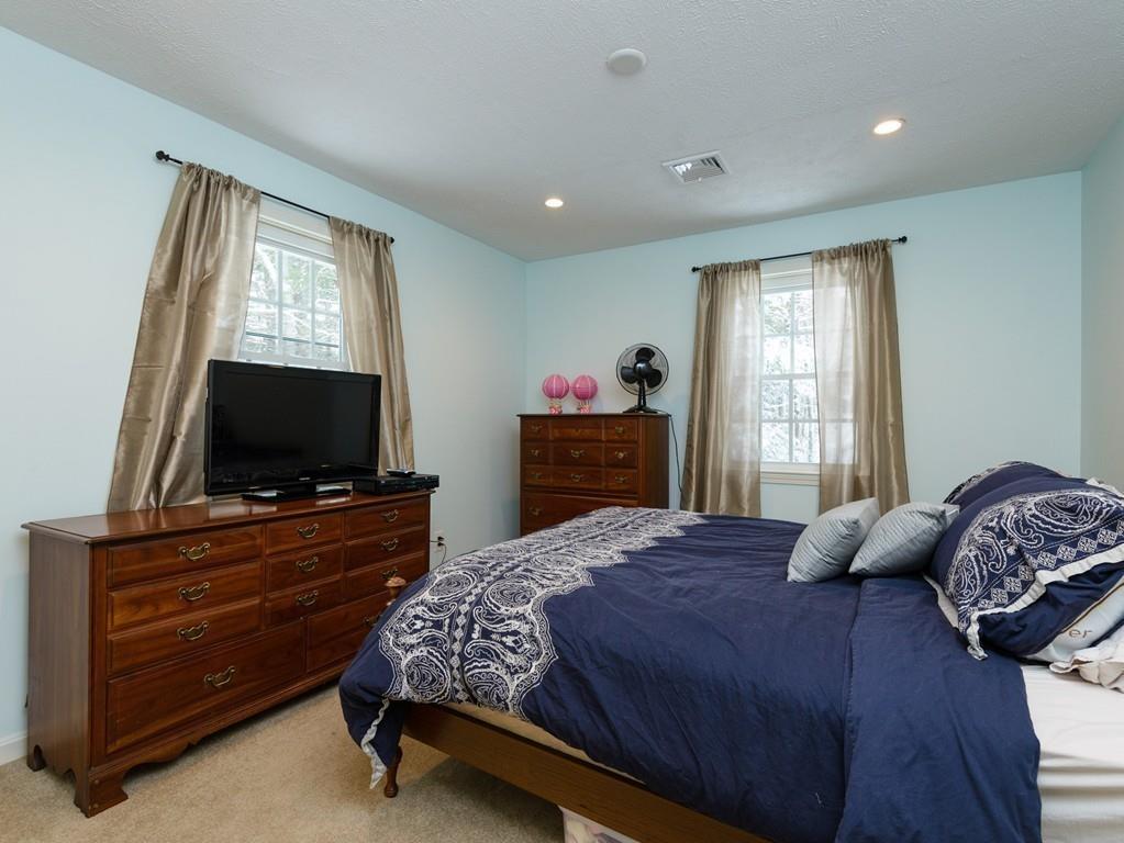 39 Breakneck Road Sturbridge, MA 01566 - Photo 24 of 37