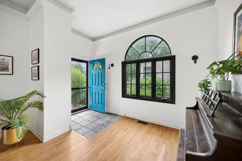 $1,150,000 | 2751 Girard Avenue, Evanston, IL 60201