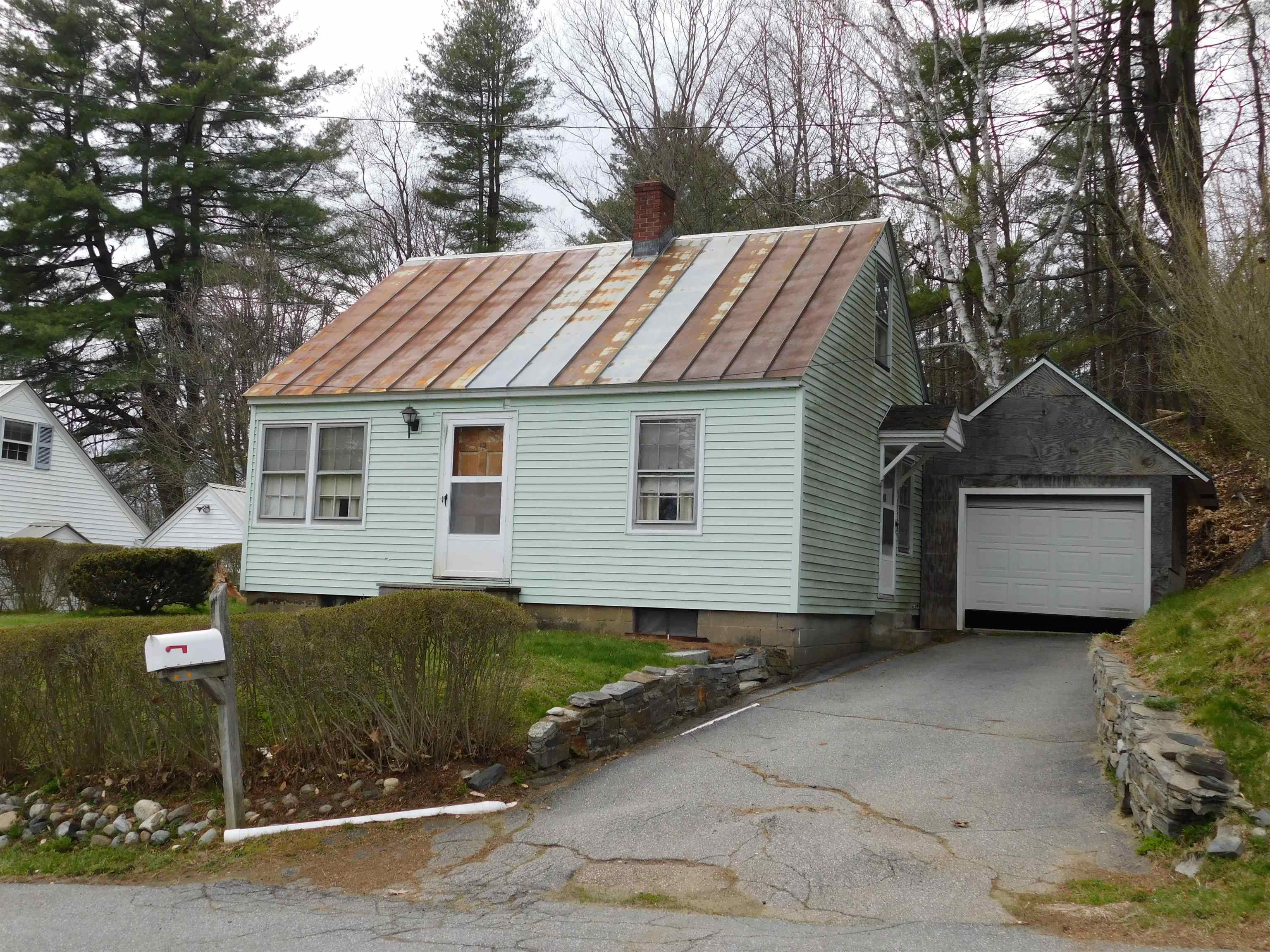 12 Curtis Street Springfield, VT 05156 - Photo 2 of 20