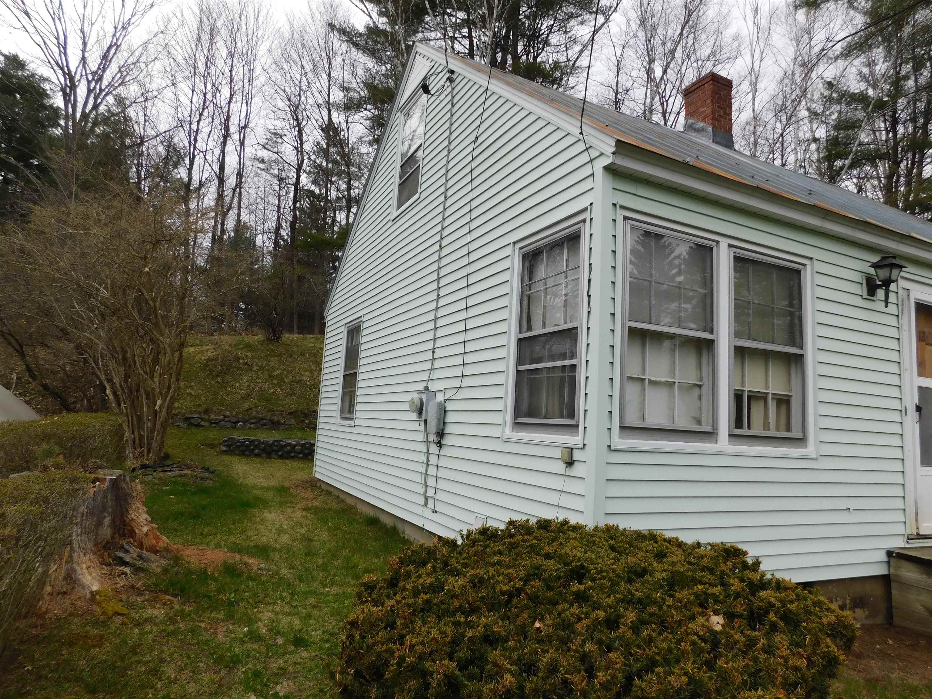 12 Curtis Street Springfield, VT 05156 - Photo 3 of 20