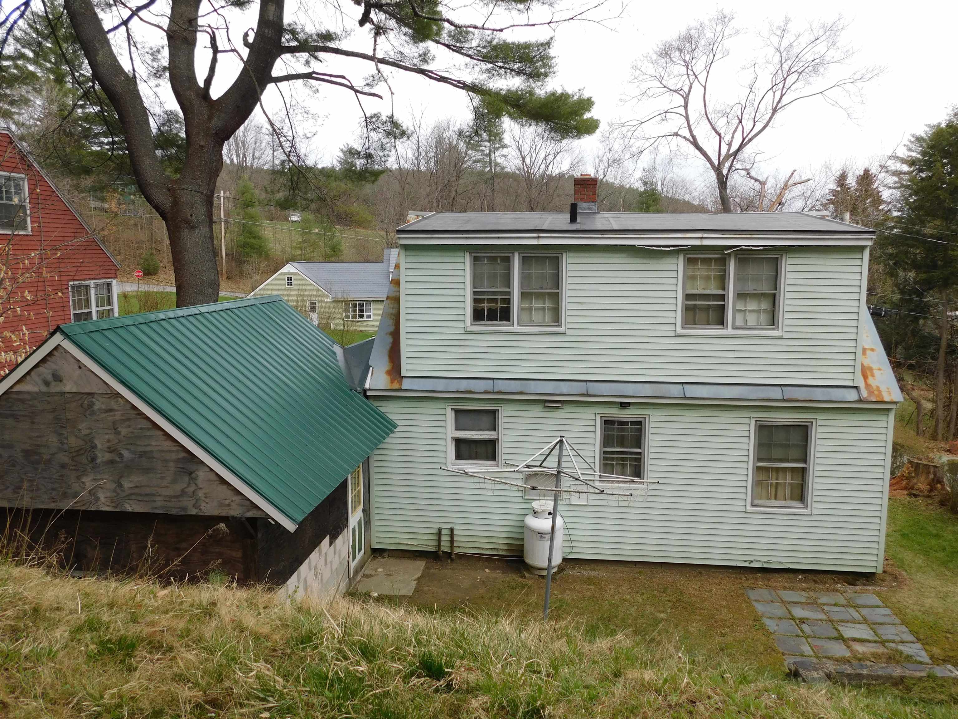 12 Curtis Street Springfield, VT 05156 - Photo 4 of 20