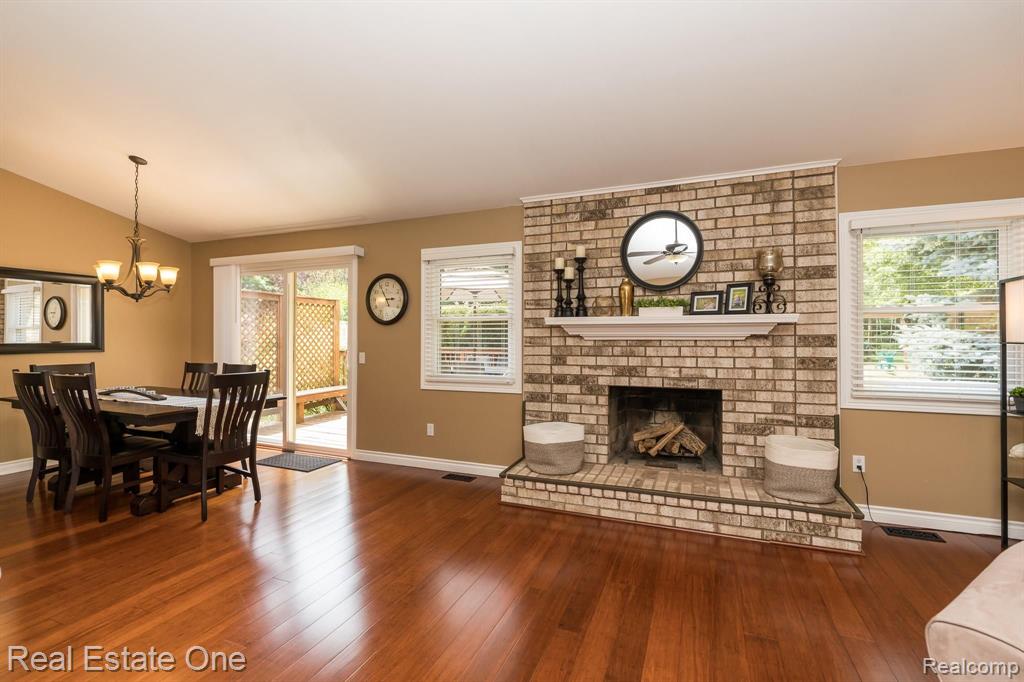 2090 Cumberland Road Rochester, MI 48307 - Photo 6 of 32