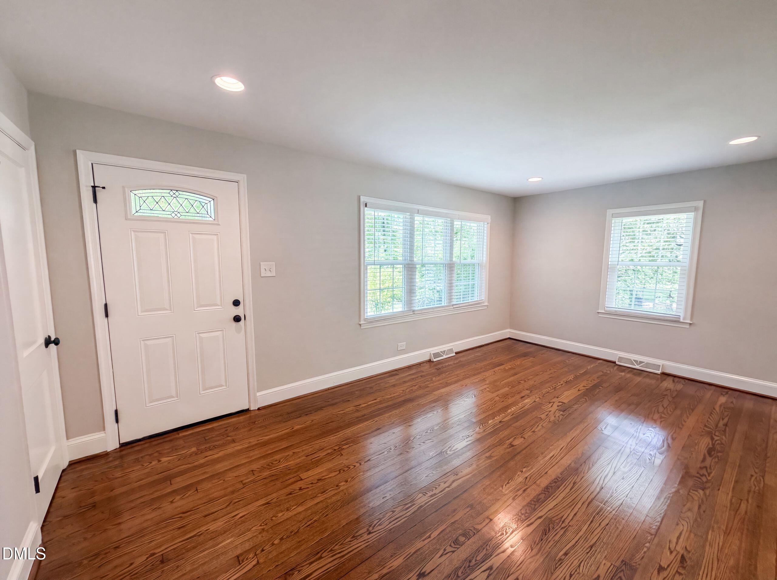 1712 North Roxboro Street Durham, NC 27701 - Photo 9 of 16 listing_8