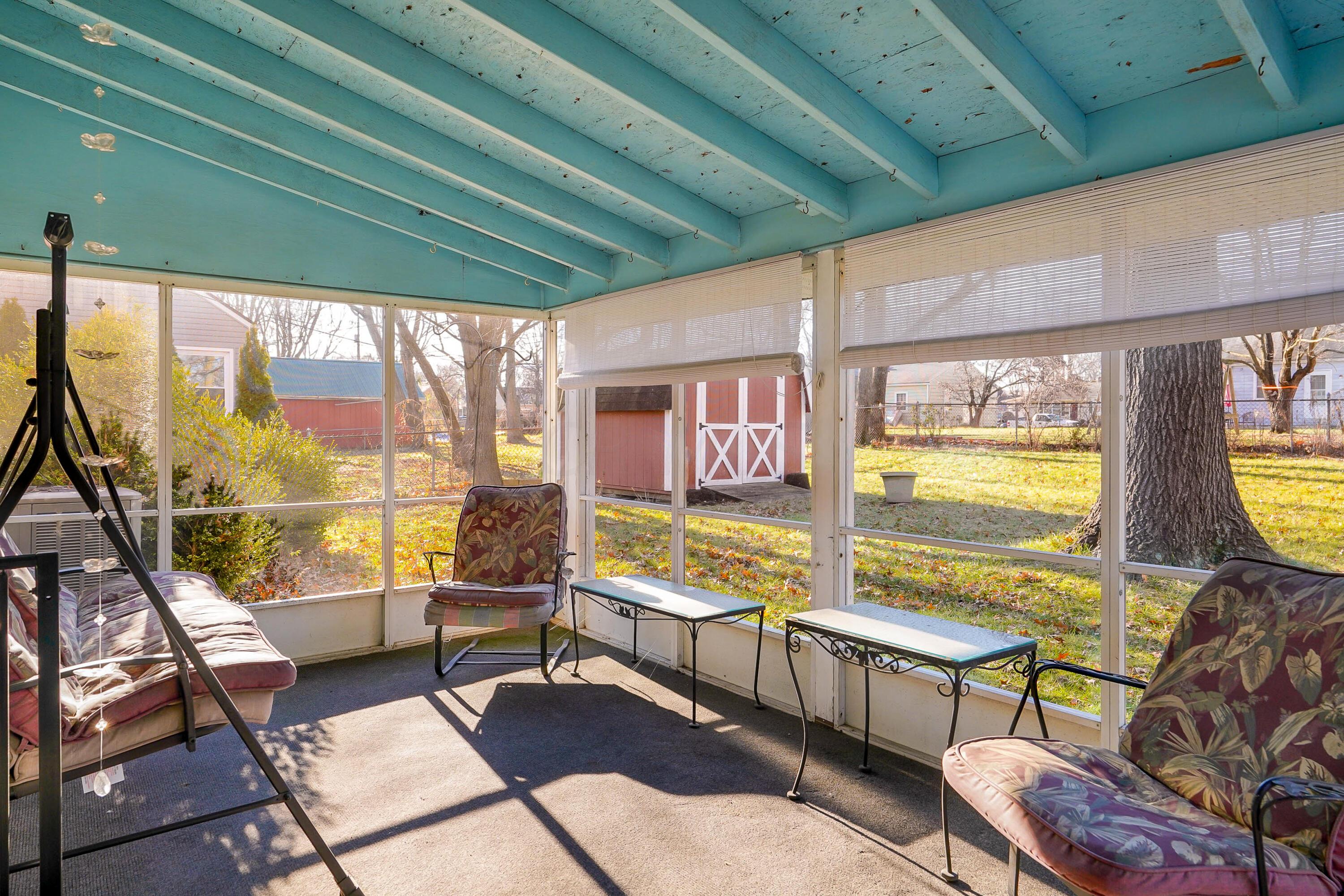 413 Darbyhurst Road Columbus, OH 43228 - Photo 25 of 34 Screened Back Patio