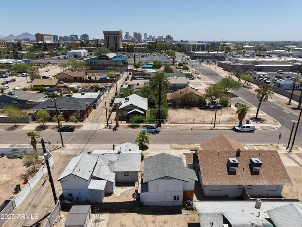 $799,000 | 2002 West Jefferson Street, Phoenix, AZ 85009