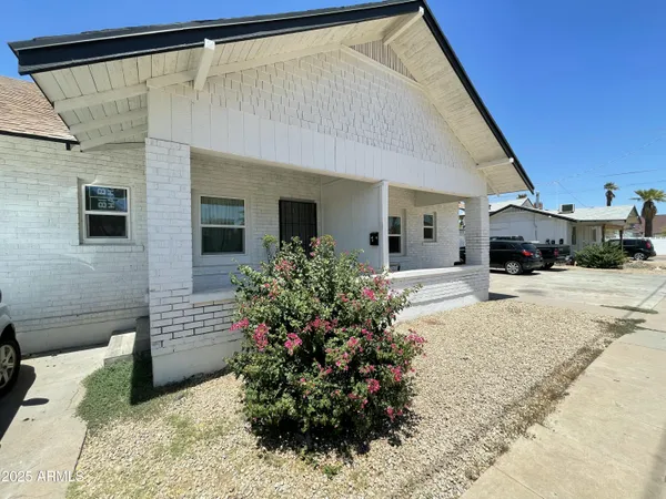 $799,000 | 2002 West Jefferson Street, Phoenix, AZ 85009