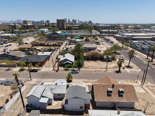 $799,000 | 2002 West Jefferson Street, Phoenix, AZ 85009