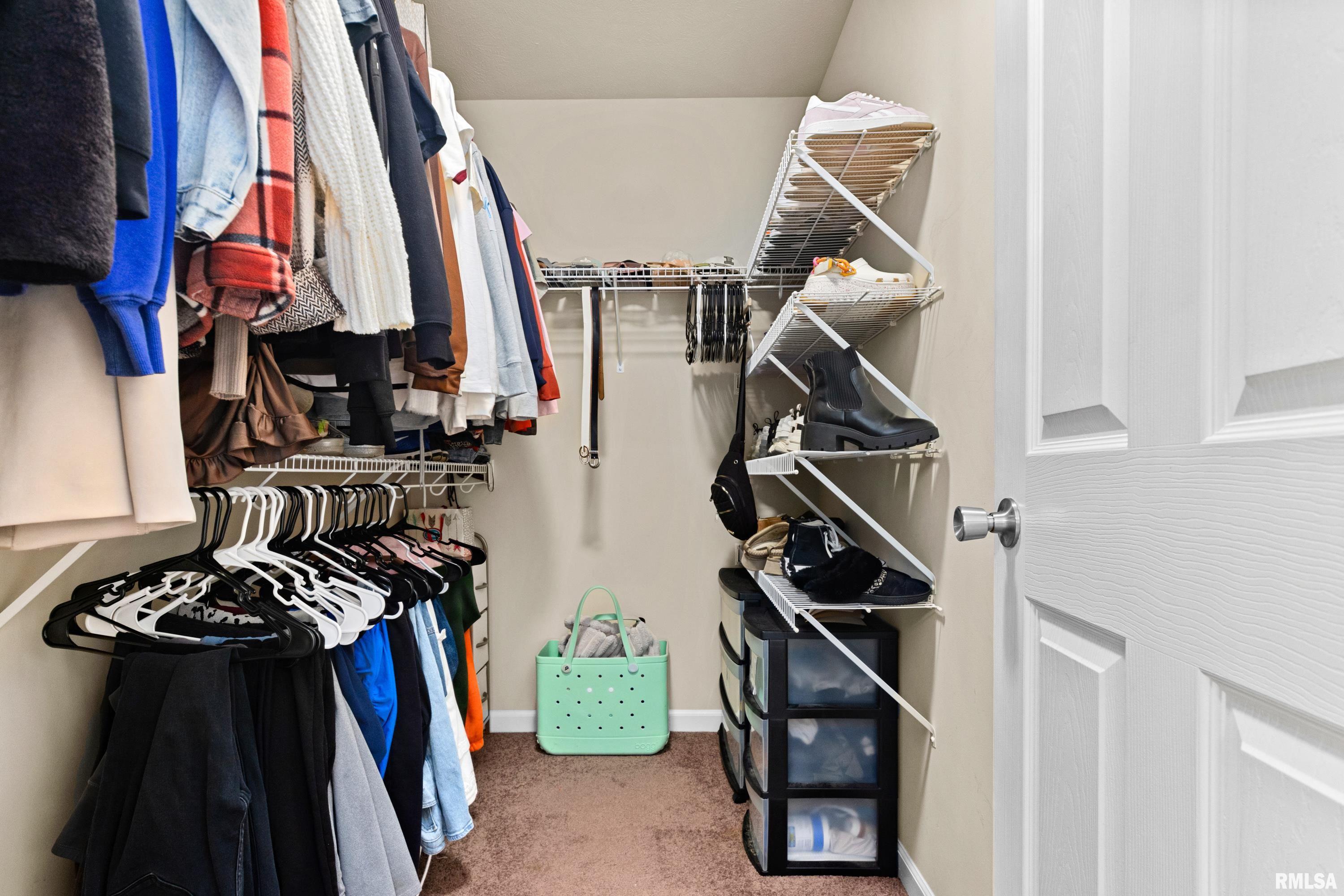 725 West Spring Hollow Lane Peoria, IL 61605 - Photo 18 of 27