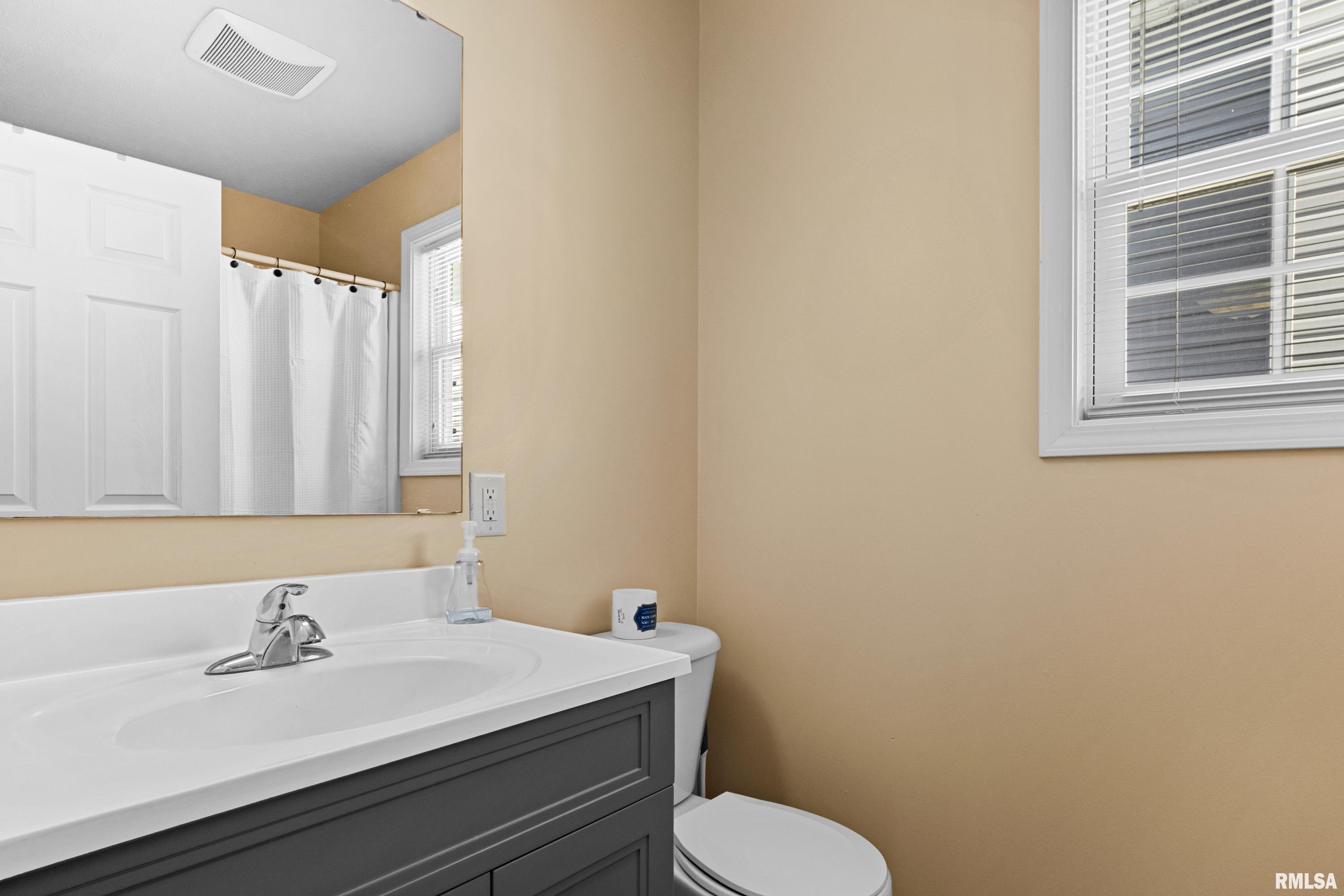 725 West Spring Hollow Lane Peoria, IL 61605 - Photo 20 of 27