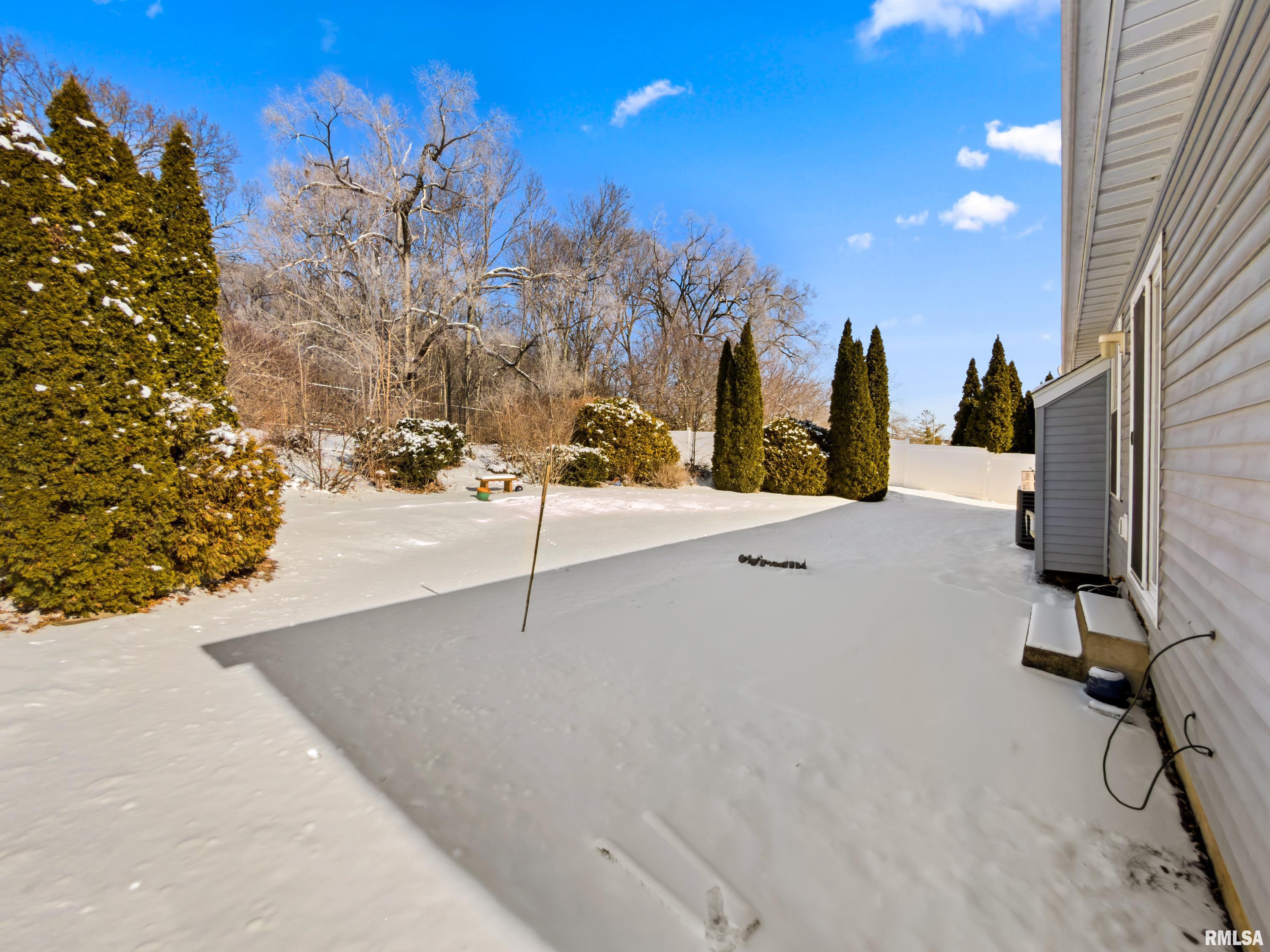 725 West Spring Hollow Lane Peoria, IL 61605 - Photo 26 of 27