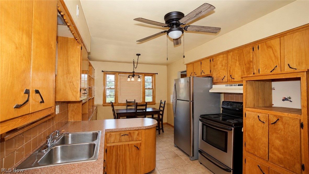 612 Ingalls Road Akron, OH 44312 - Photo 7 of 50 Gallery Image 7
