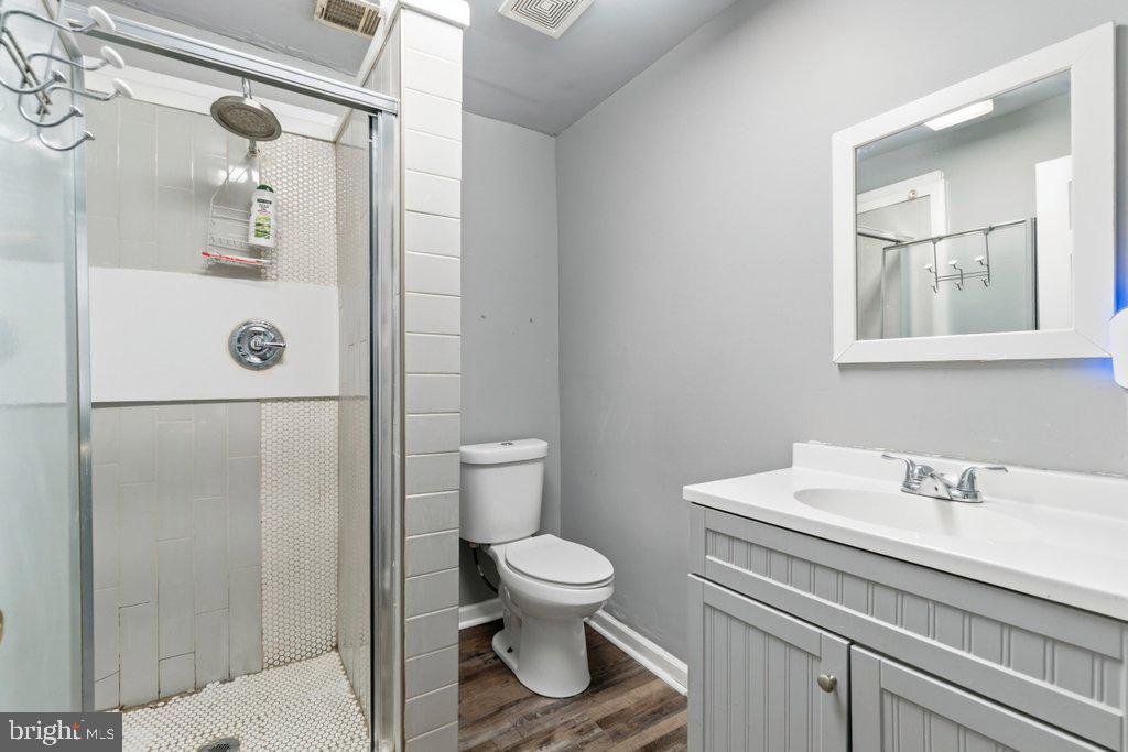 3921 Old York Road Baltimore, MD 21218 - Photo 12 of 23