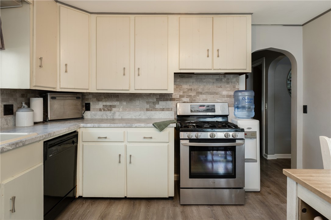 23 Middle Road Horseheads, NY 14845 - Photo 15 of 40