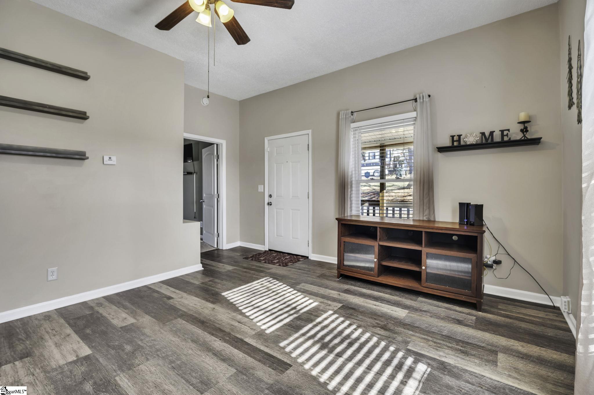 200 South 9th Street Easley, SC 29640 - Photo 3 of 25
