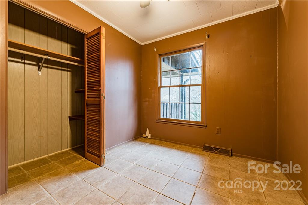 343 Tumbling Fork Road Waynesville, NC 28785 - Photo 11 of 30 Gallery Image 11