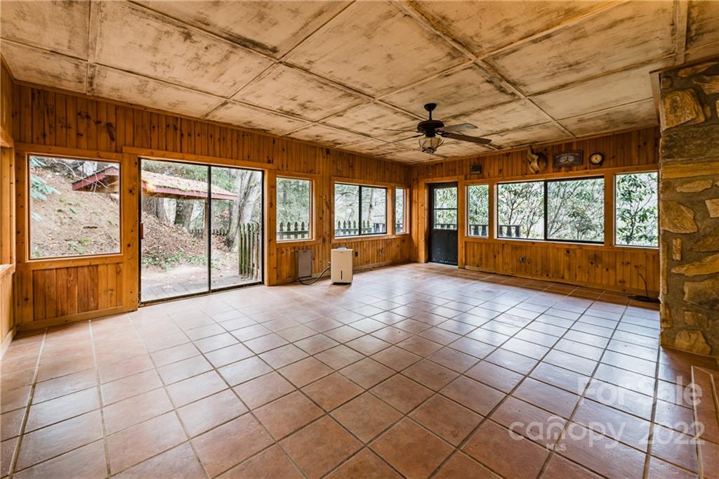 343 Tumbling Fork Road Waynesville, NC 28785 - Photo 15 of 30 Gallery Image 15