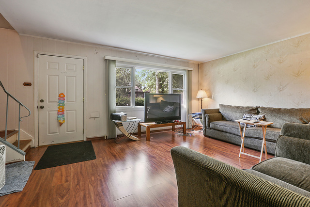 422 Westgate Drive Park Forest, IL 60466 - Photo 4 of 16