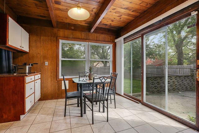 422 Westgate Drive Park Forest, IL 60466 - Photo 10 of 16