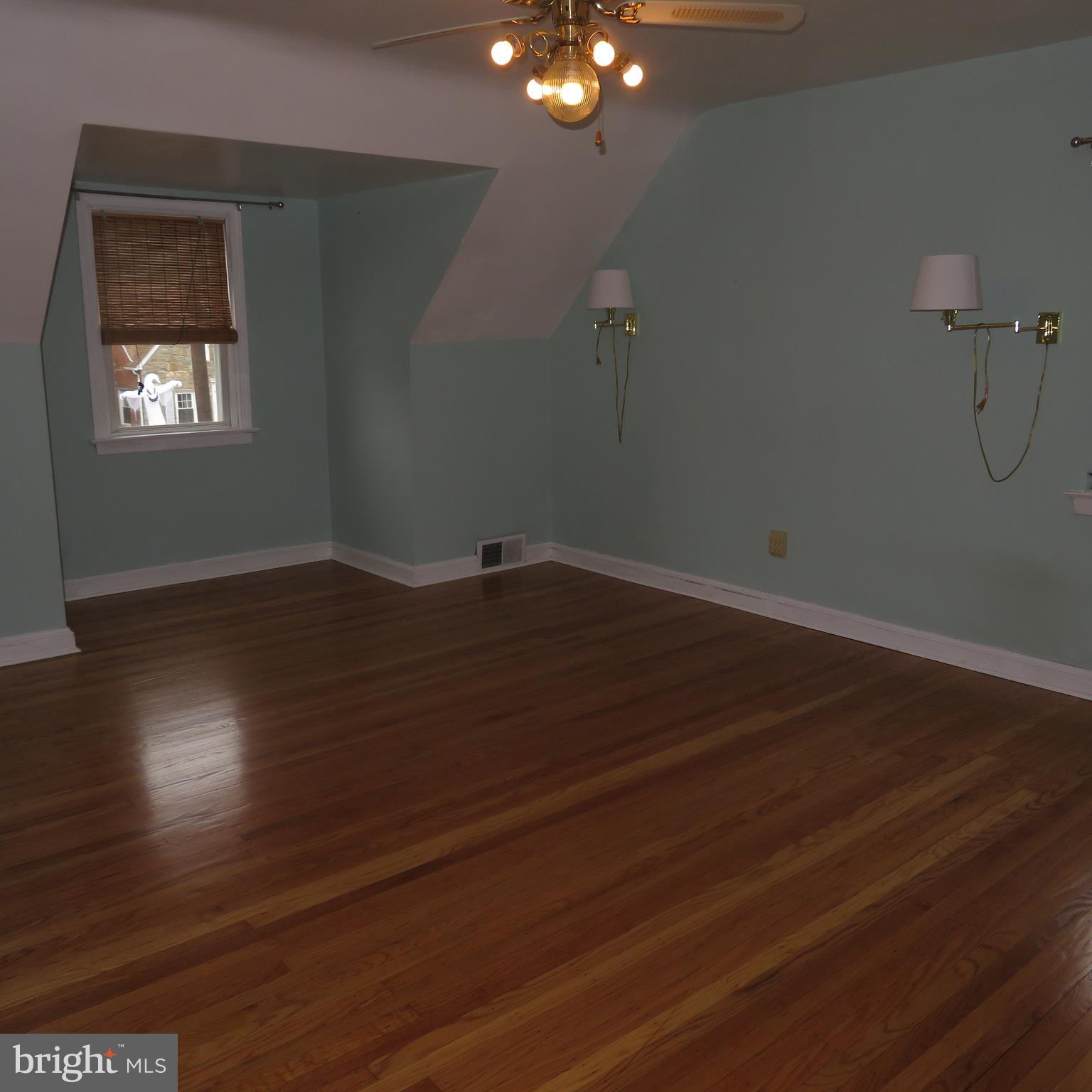 36 Providence Road Morton, PA 19070 - Photo 13 of 16 BEDROOM