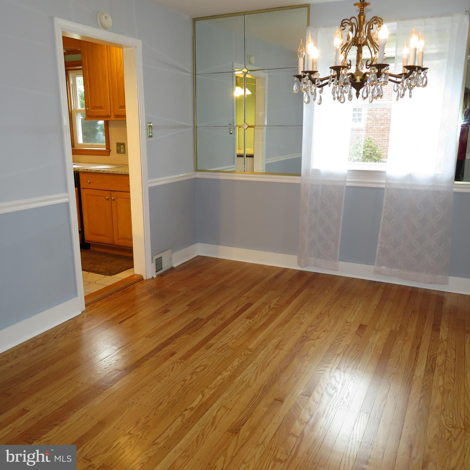 36 Providence Road Morton, PA 19070 - Photo 9 of 16 DINING ROOM