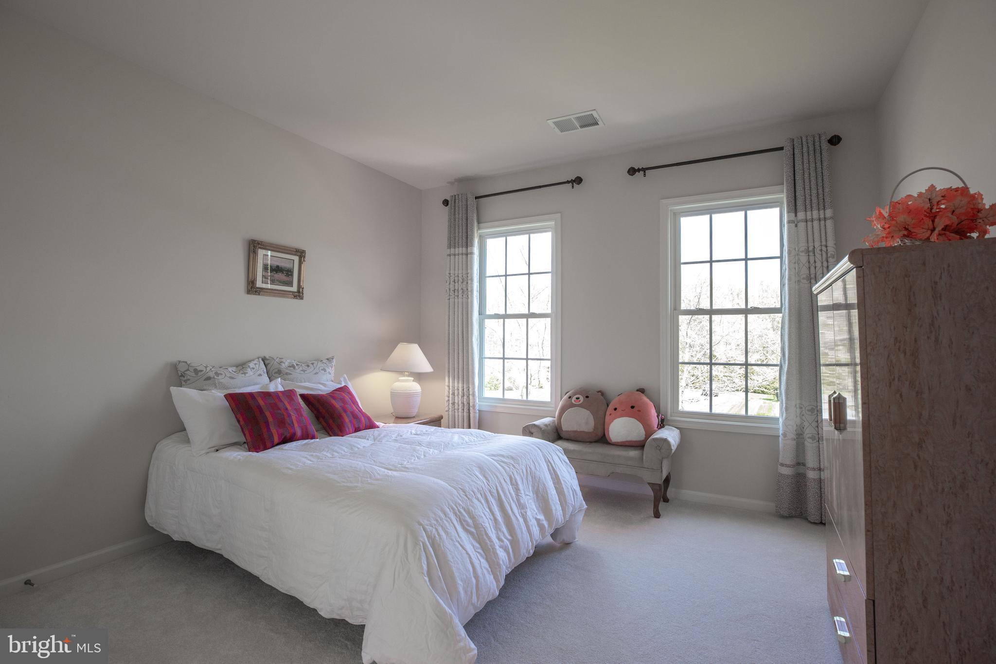 11039 Hunters View Road Ellicott City, MD 21042 - Photo 36 of 58 Gallery Image 36