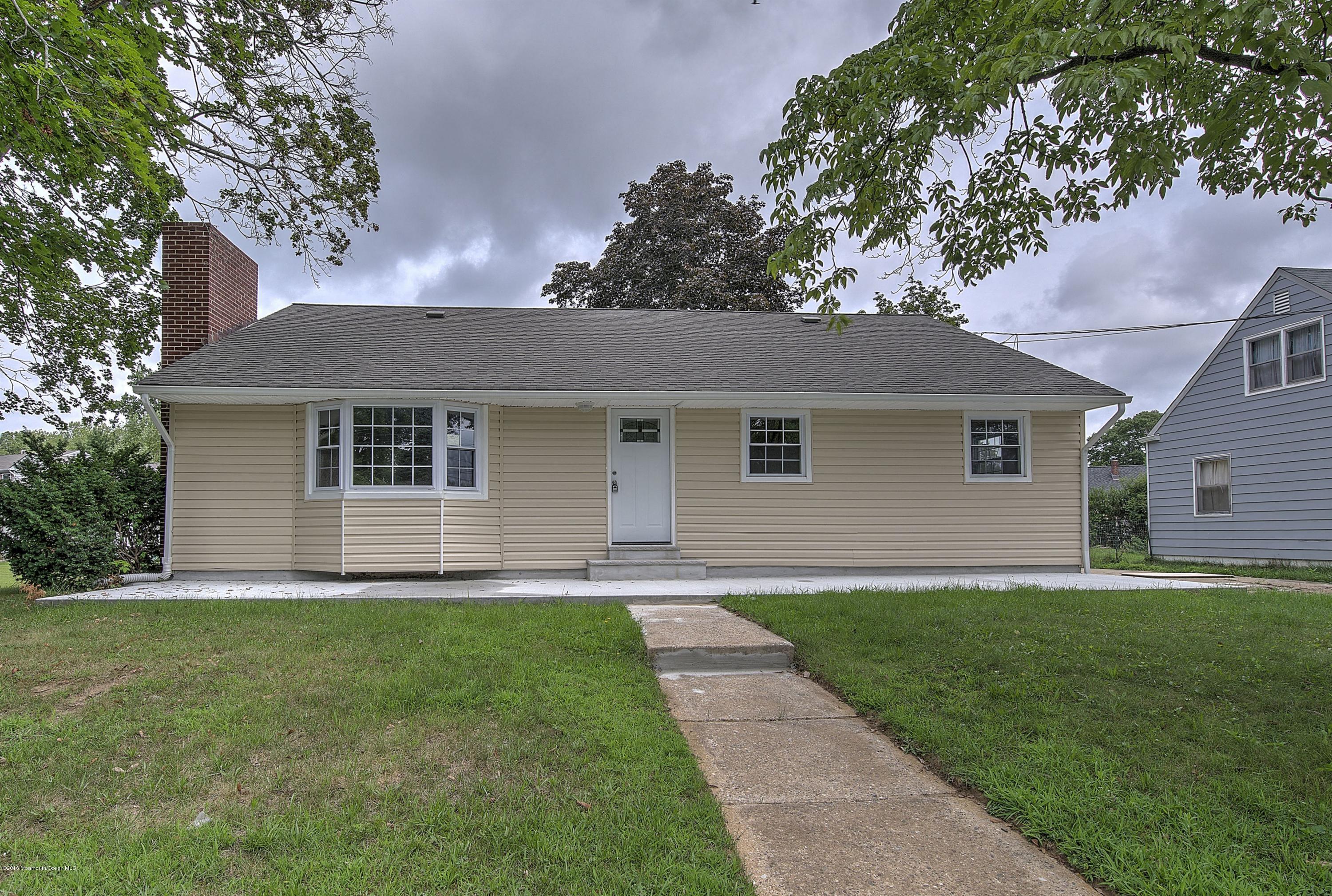 2 Nolan Road Allentown, NJ 08501 - Photo 2 of 26 a front view of house with yard and green space