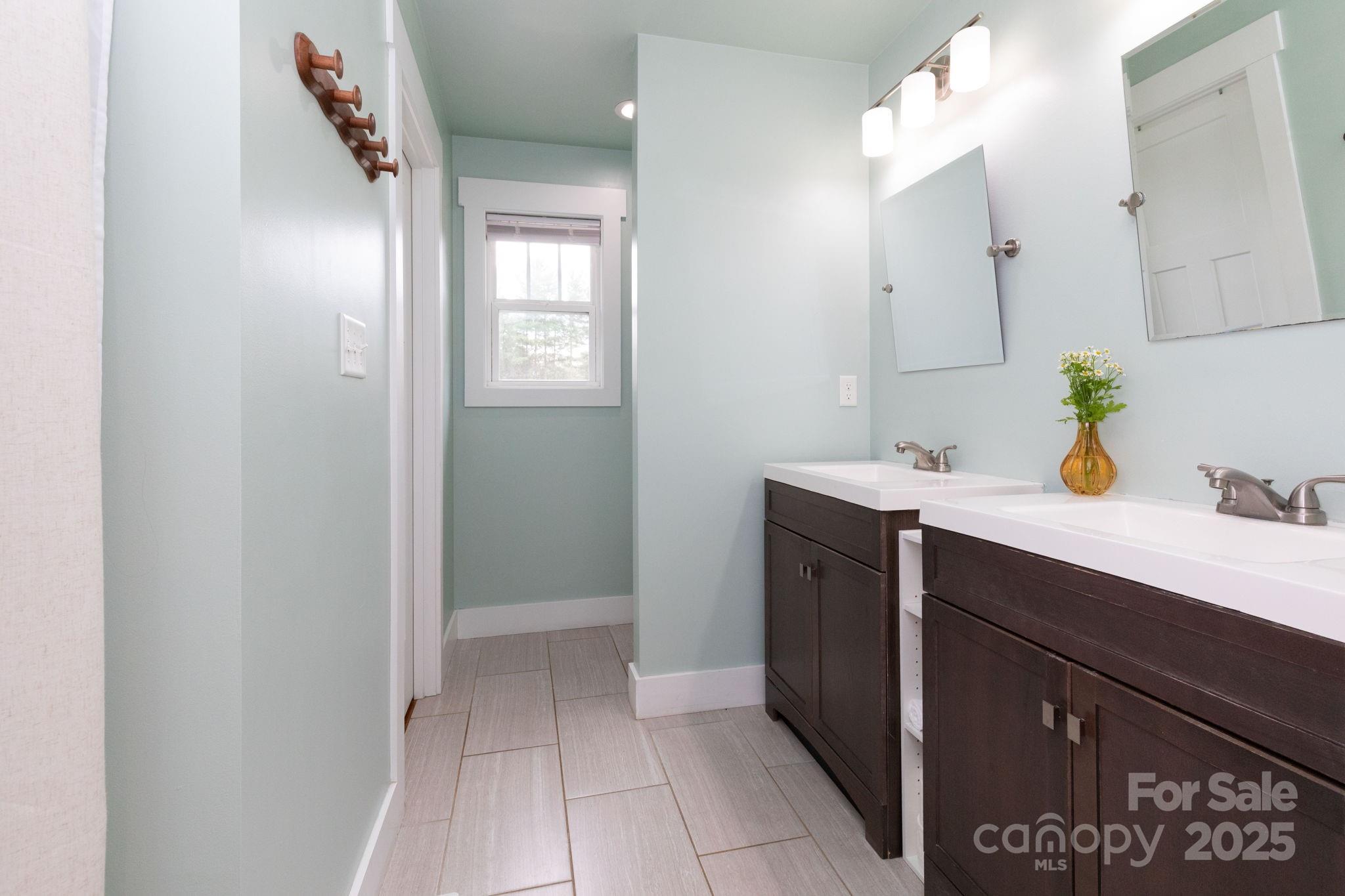 400 Emmas Grove Road Fletcher, NC 28732 - Photo 14 of 25 Gallery Image 14